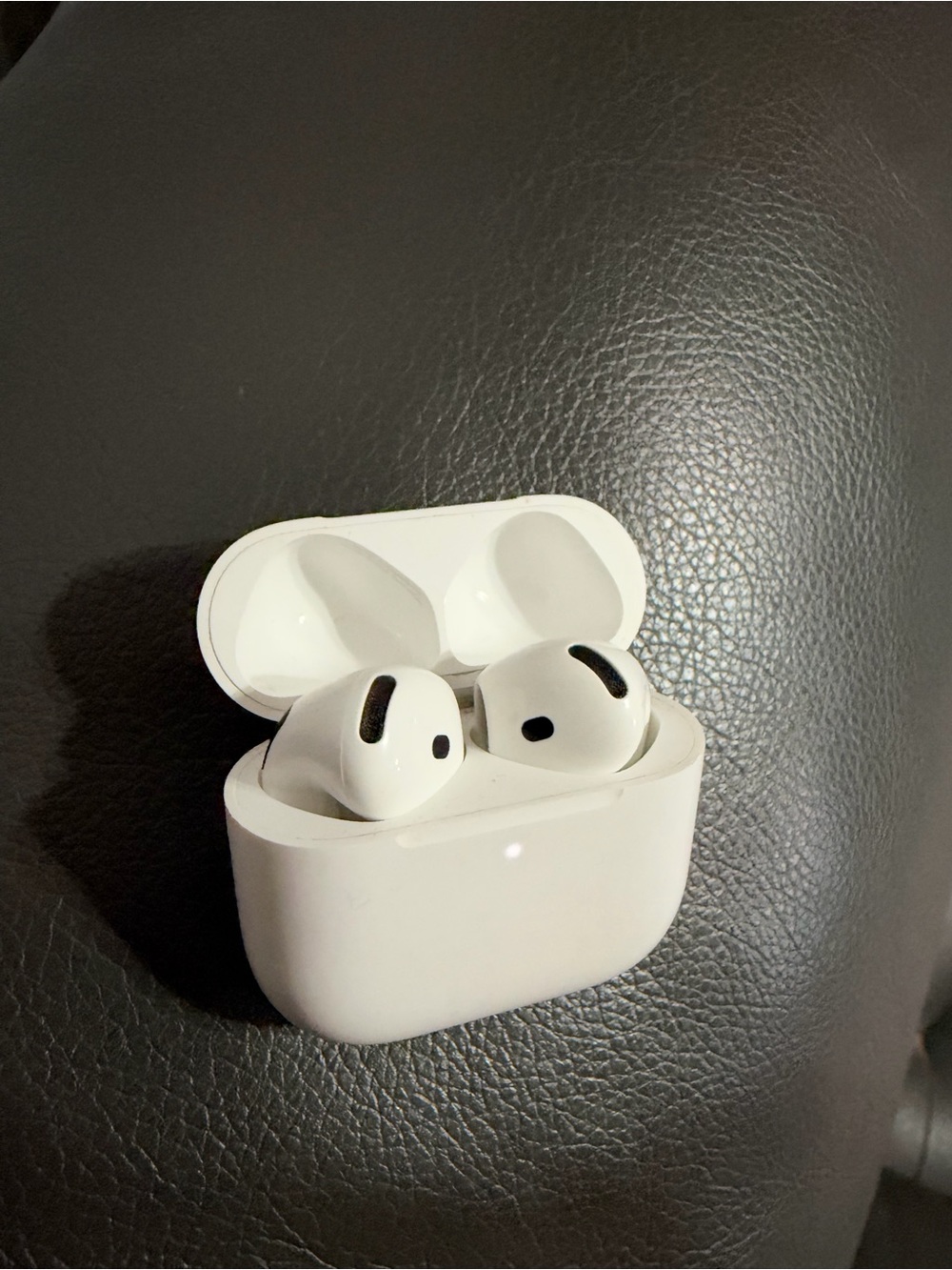 Apple AirPods 4